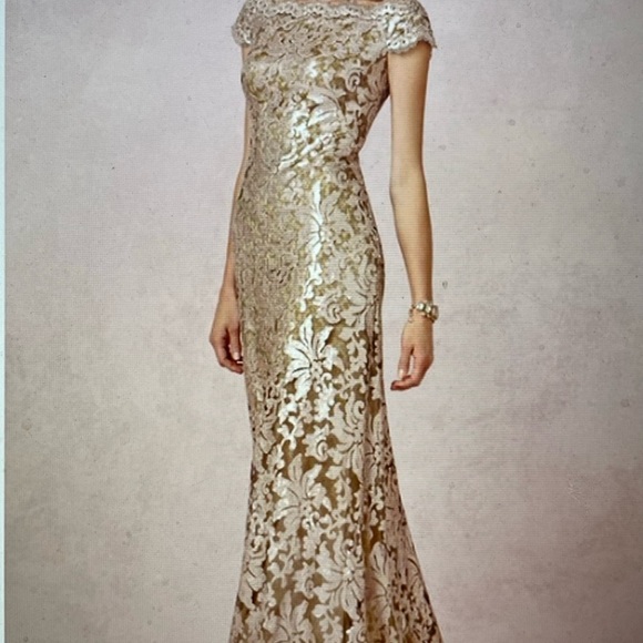 Tadashi Shoji Dresses & Skirts - Tadashi Shoji Exquisite Sequin Mother of the Bride Gown